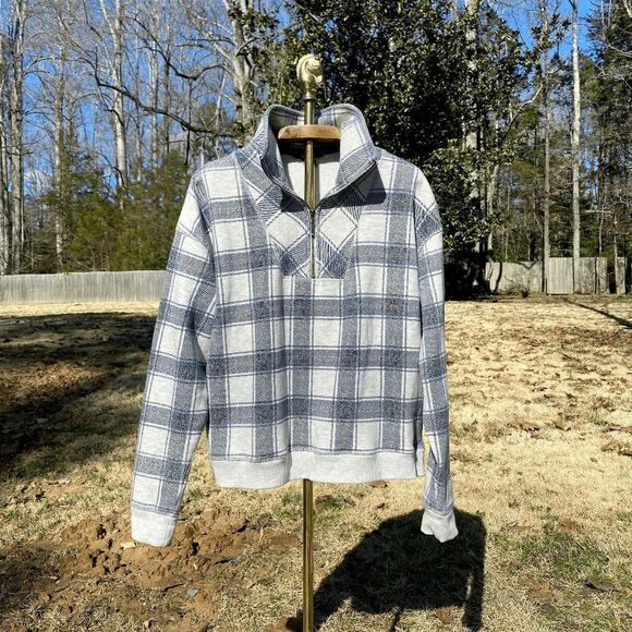 Natural Reflections Grey 1/4 Zip Mock Neck Pullover - Picture 1 of 8